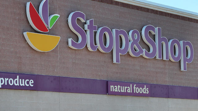 Stop & Shop Workers Walk Out After Negotiations Impasse 